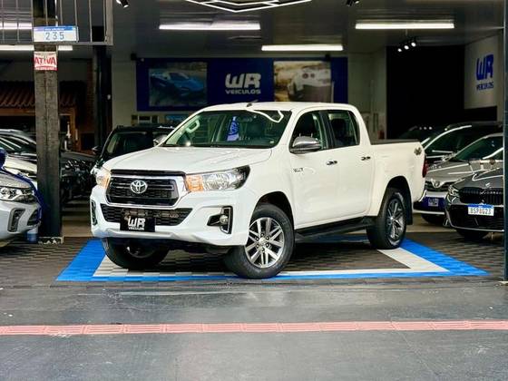 TOYOTA HILUX 2.8 SRV 4X4 CD 16V DIESEL 4P AUTOMÁTICO
